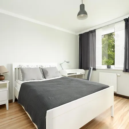 Apartment Dom Sianowska 130 M2, Parking & 3 Balkony By Renters